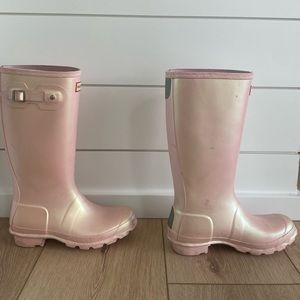 Baby Pink Hunter Boots size 5 with liners